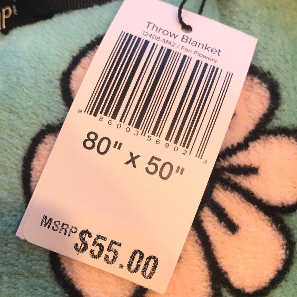 🎉CLOSET CLEAROUT🎉 NWT Vera Bradley Blanket - Picture 3 of 4